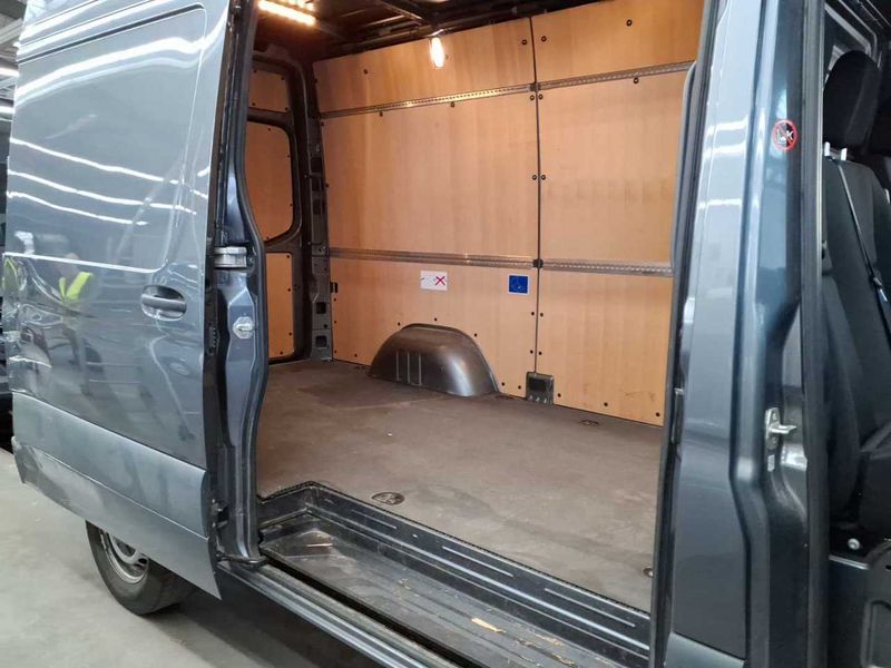 Mercedes-Benz Sprinter 317 CDI RWD PRO L2 — zdjęcie 8