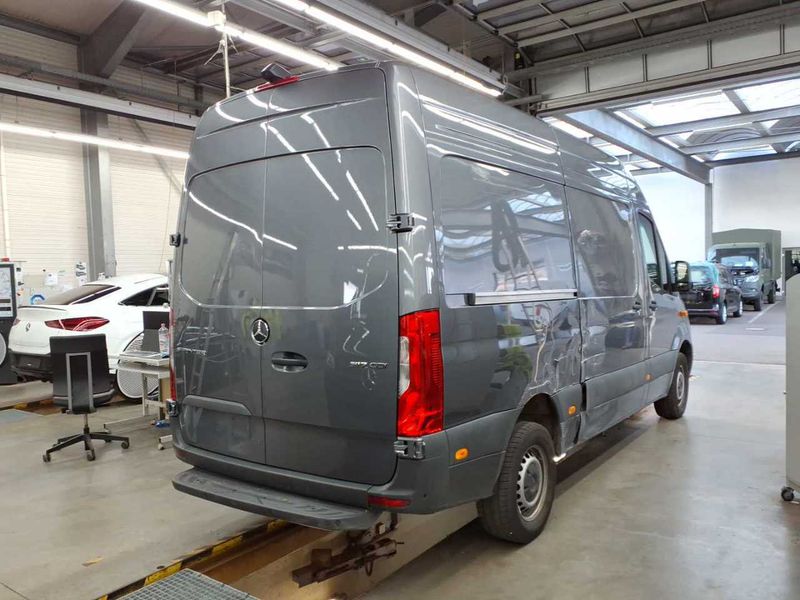 Mercedes-Benz Sprinter 317 CDI RWD PRO L2 — zdjęcie 3