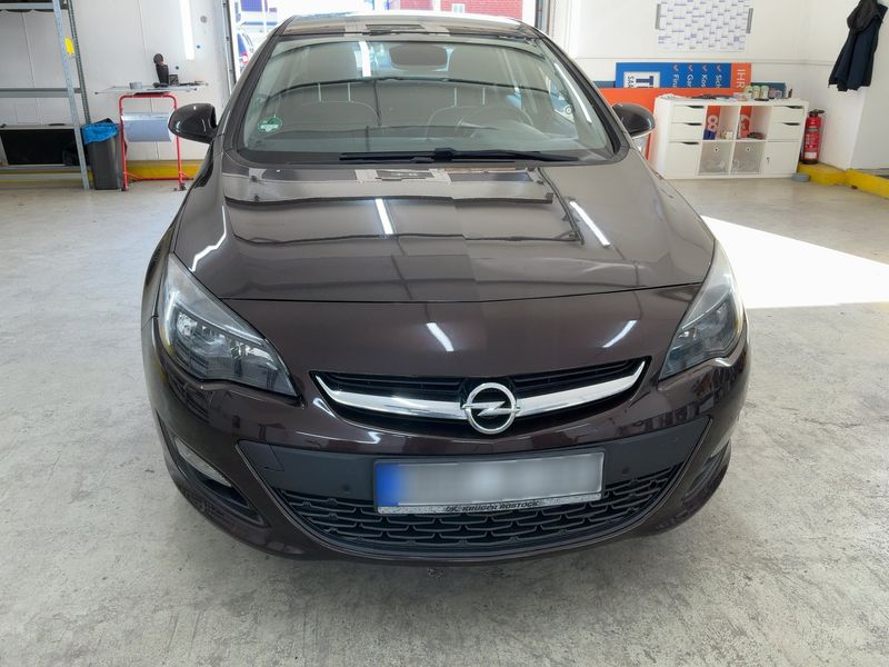 Opel Astra 1.6 CDTI DPF Excellence ecoFlex — zdjęcie 9
