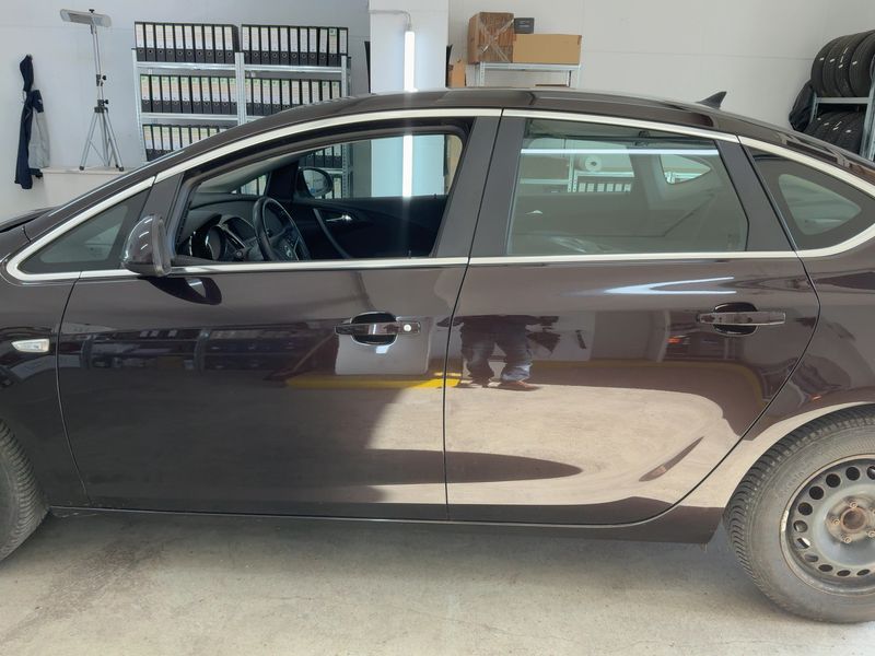 Opel Astra 1.6 CDTI DPF Excellence ecoFlex — zdjęcie 4