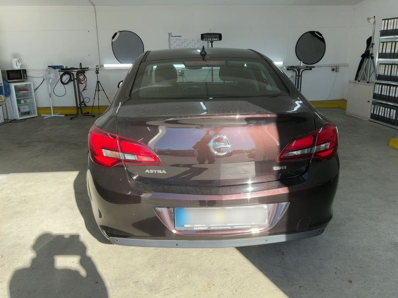 Opel Astra 1.6 CDTI DPF Excellence ecoFlex — zdjęcie 5
