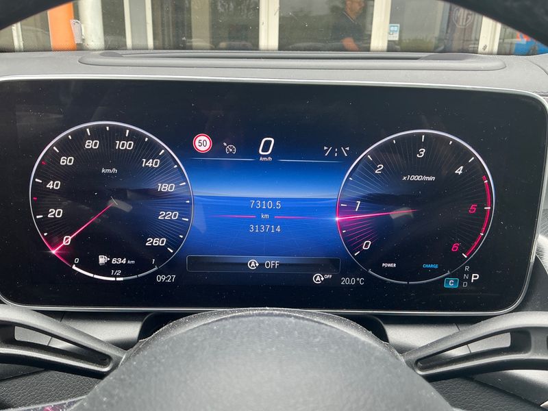 Mercedes-Benz GLC-Klasse GLC 220 d Mild-Hybrid 4Matic AMG Line — zdjęcie 13