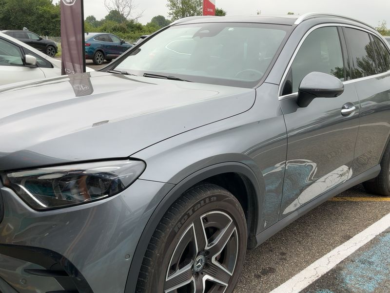 Mercedes-Benz GLC-Klasse GLC 220 d Mild-Hybrid 4Matic AMG Line — zdjęcie 2