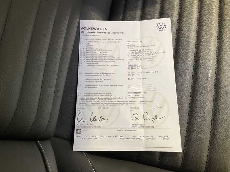 Volkswagen Passat Alltrack 2.0 TDI 4Motion — zdjęcie 16
