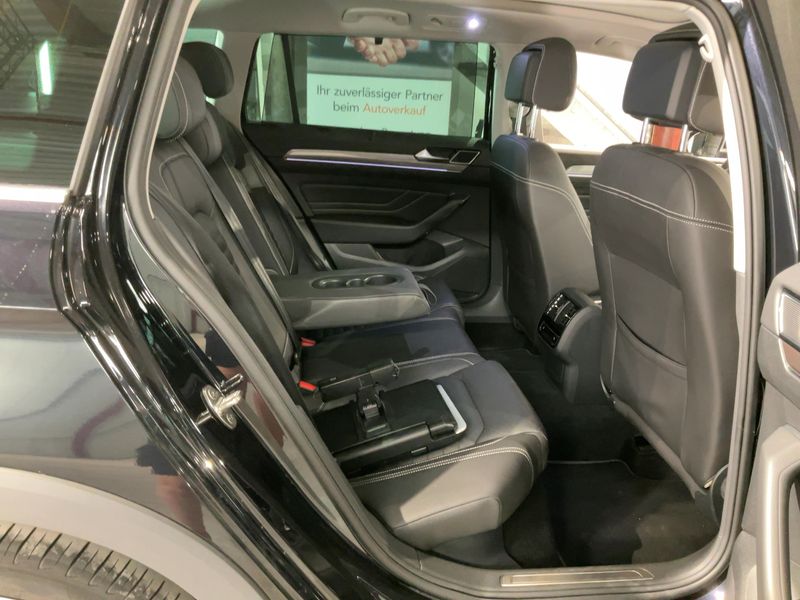 Volkswagen Passat Alltrack 2.0 TDI 4Motion — zdjęcie 14