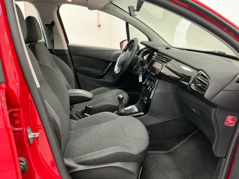 Citroen C3 1.2 PureTech Shine 2016 – снимка 3