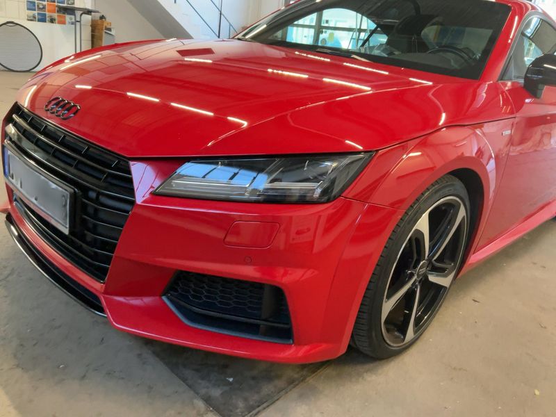 Audi TT 2.0 TFSI Coupe — zdjęcie 2
