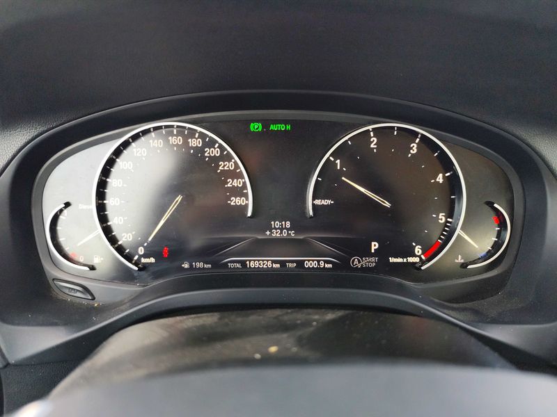BMW X4 xDrive 20d — zdjęcie 12