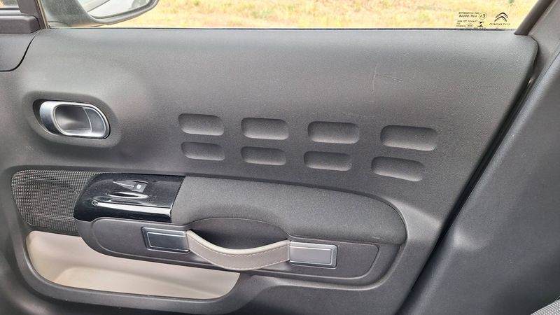 Citroen C3 1.2 PureTech Shine 2020 – снимка 41