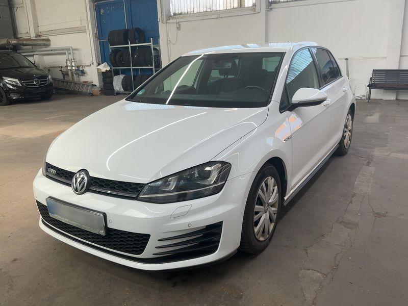 Volkswagen Golf VII 2.0 TDI GTD BlueMotion Tech 2015 – снимка 1