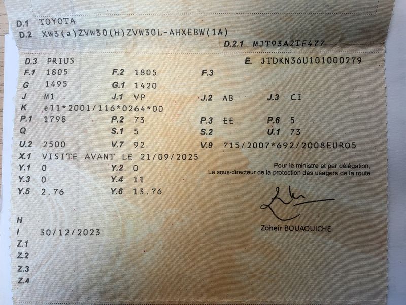 Toyota Prius 1.8 Life — zdjęcie 15