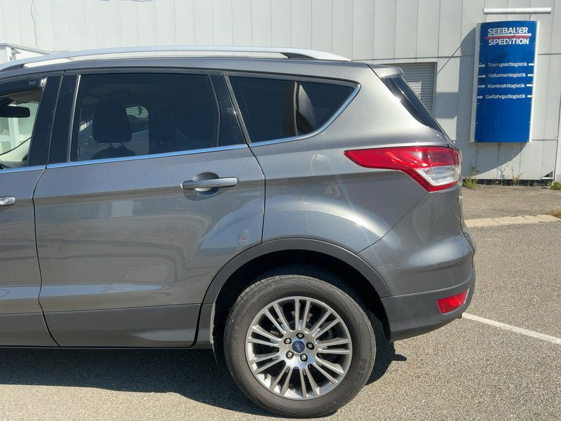 Ford Kuga 2.0 TDCi Titanium — zdjęcie 3