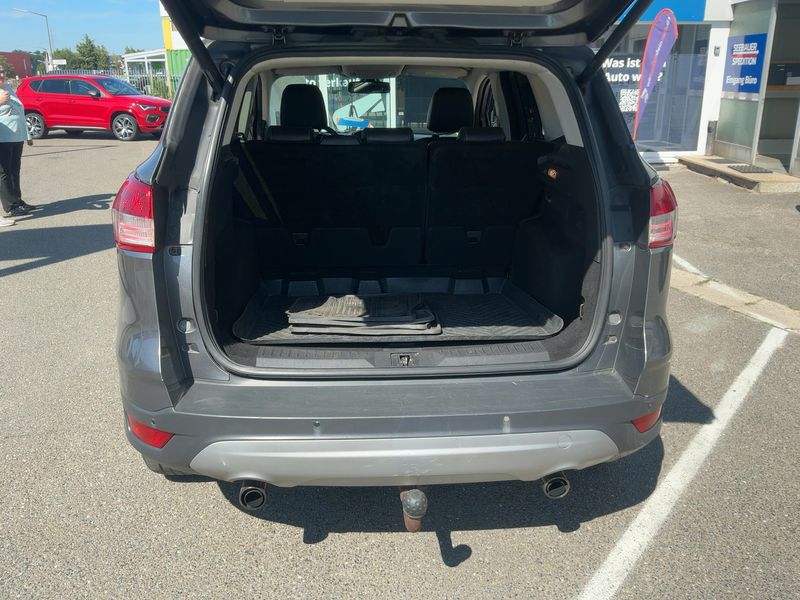 Ford Kuga 2.0 TDCi Titanium — zdjęcie 10