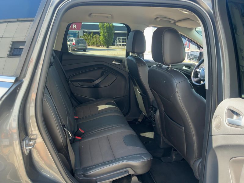 Ford Kuga 2.0 TDCi Titanium — zdjęcie 14