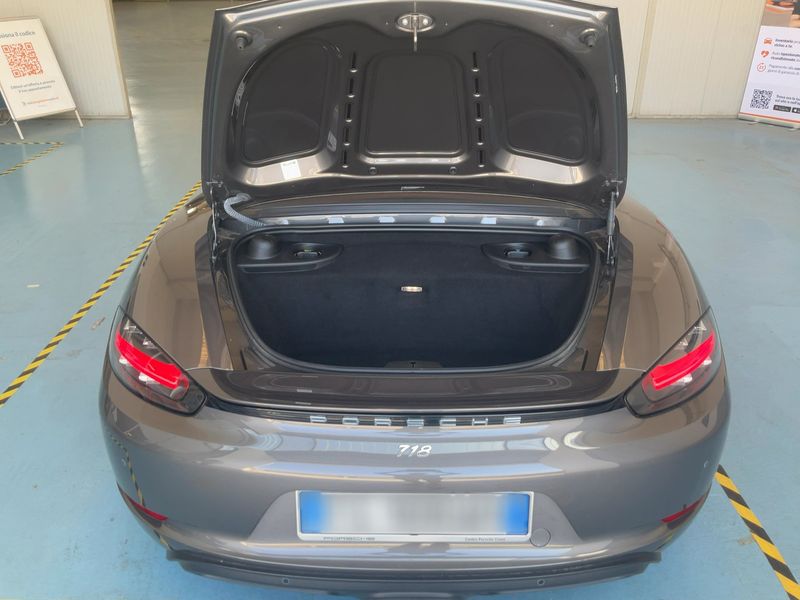 Porsche 718 Boxster 718 Basis — zdjęcie 10