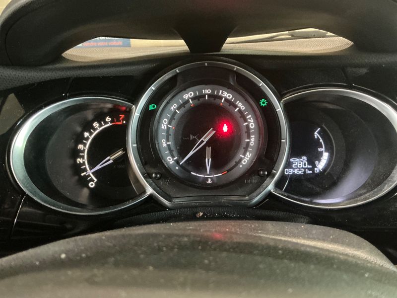 DS Automobiles DS3 1.2 PureTech SoChic — zdjęcie 4