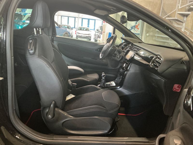 DS Automobiles DS3 1.2 PureTech SoChic — zdjęcie 3