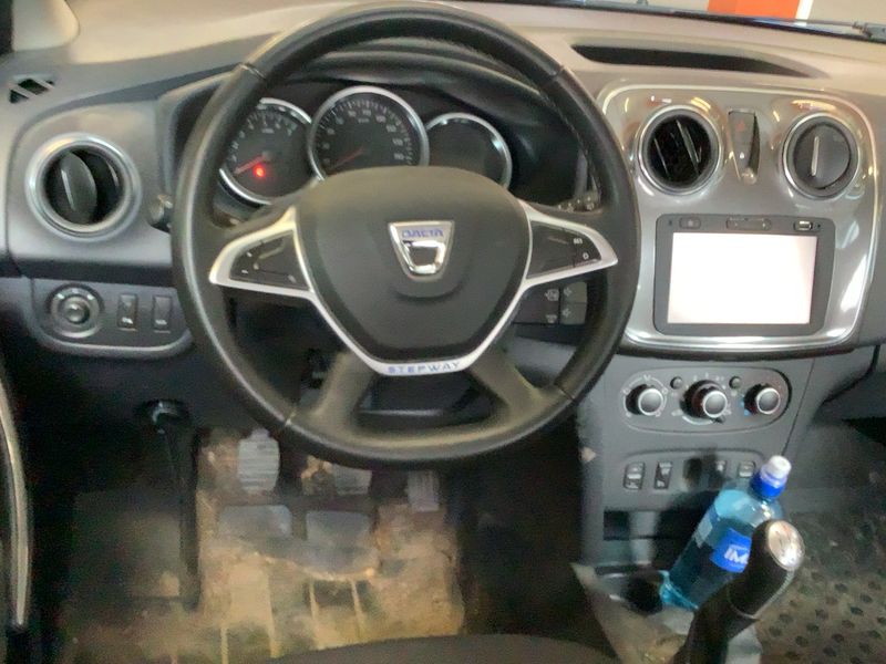 Dacia Sandero 0.9 TCe Stepway Prestige — zdjęcie 12