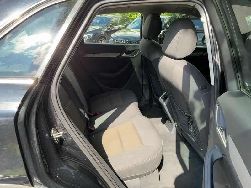 Audi Q3 2.0 TDI quattro — zdjęcie 14