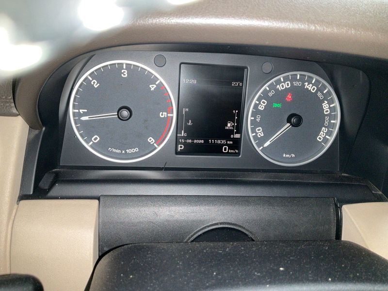 Land Rover Discovery 4 3.0 TD V6 SDV6 HSE — zdjęcie 13