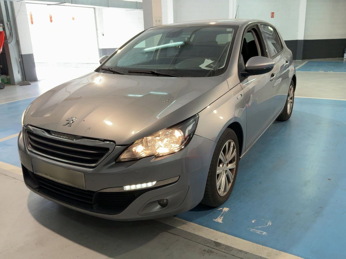 Peugeot 308 2016 — photo 1