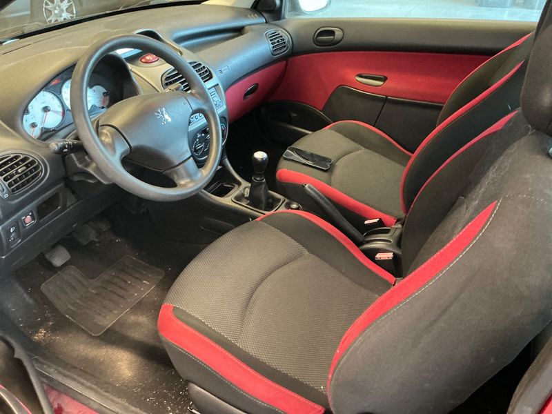 Peugeot 206 1.4 Tendance — zdjęcie 3
