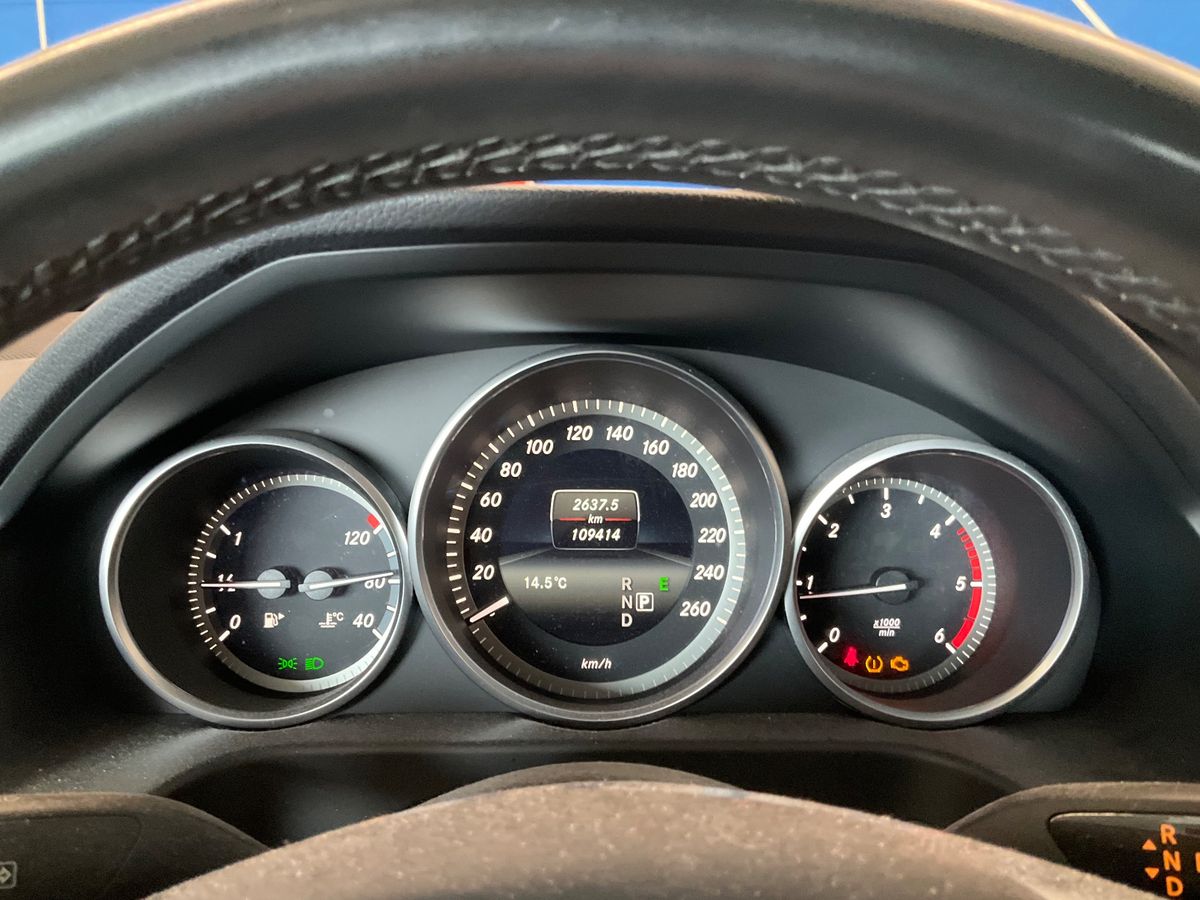 Mercedes-Benz E-Klasse 2015 — photo 19