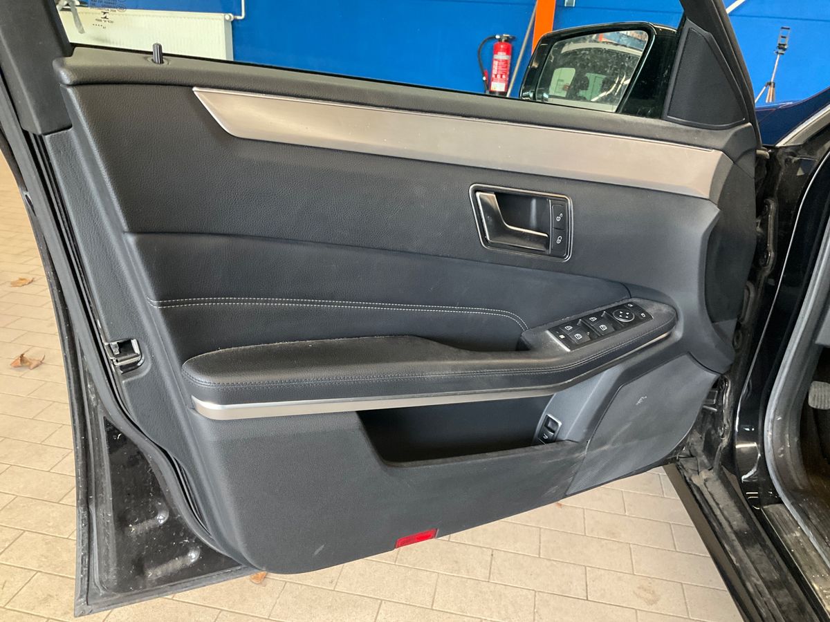 Mercedes-Benz E-Klasse 2015 — photo 28