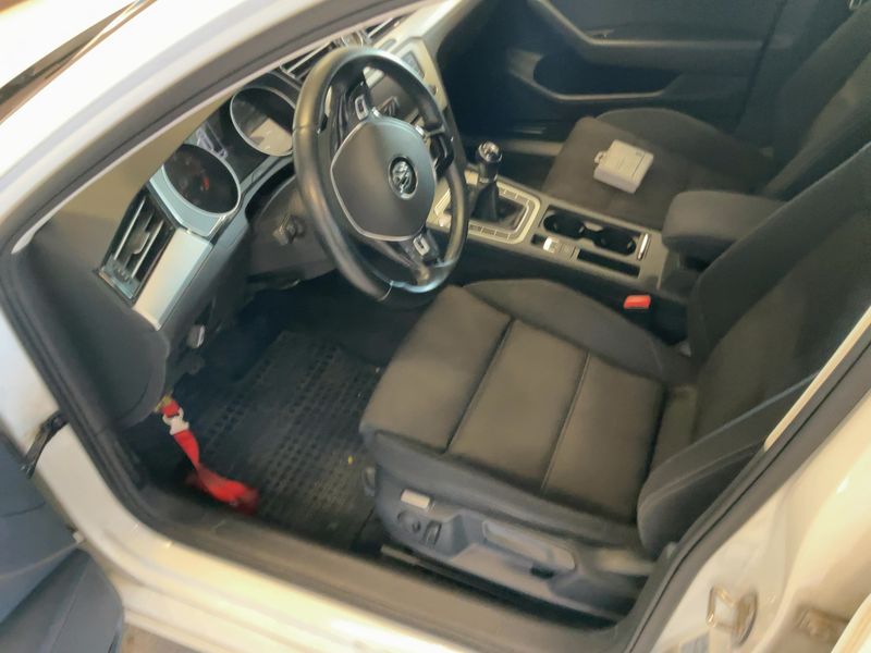 Volkswagen Passat 1.4 TSI ACT Comfortline BlueMotion Tech 2016 – снимка 17