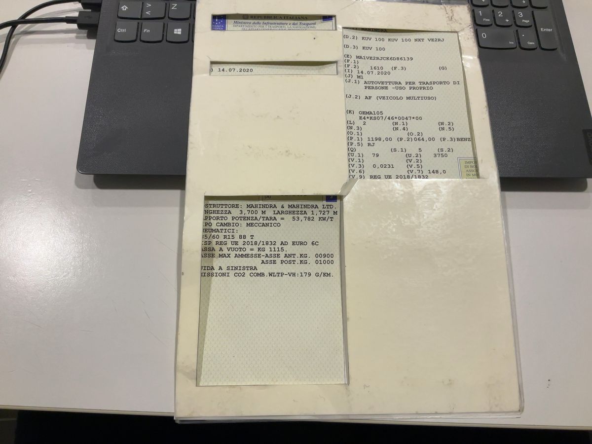 Mahindra KUV d'occasion