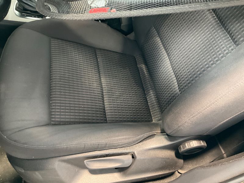 Audi Q3 2.0 TDI quattro 2012 – снимка 24