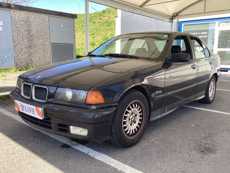 BMW 3er 318is — zdjęcie 1