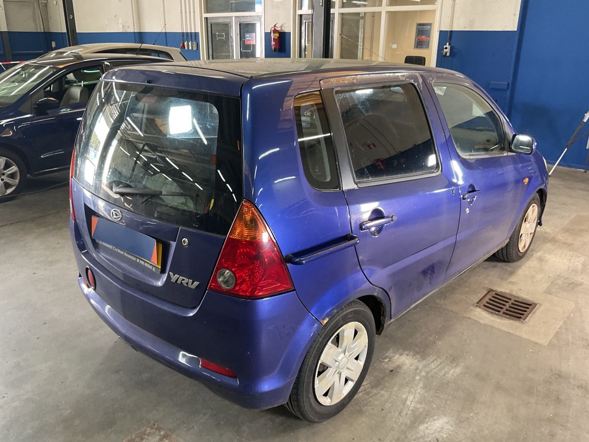 Daihatsu YRV d'occasion