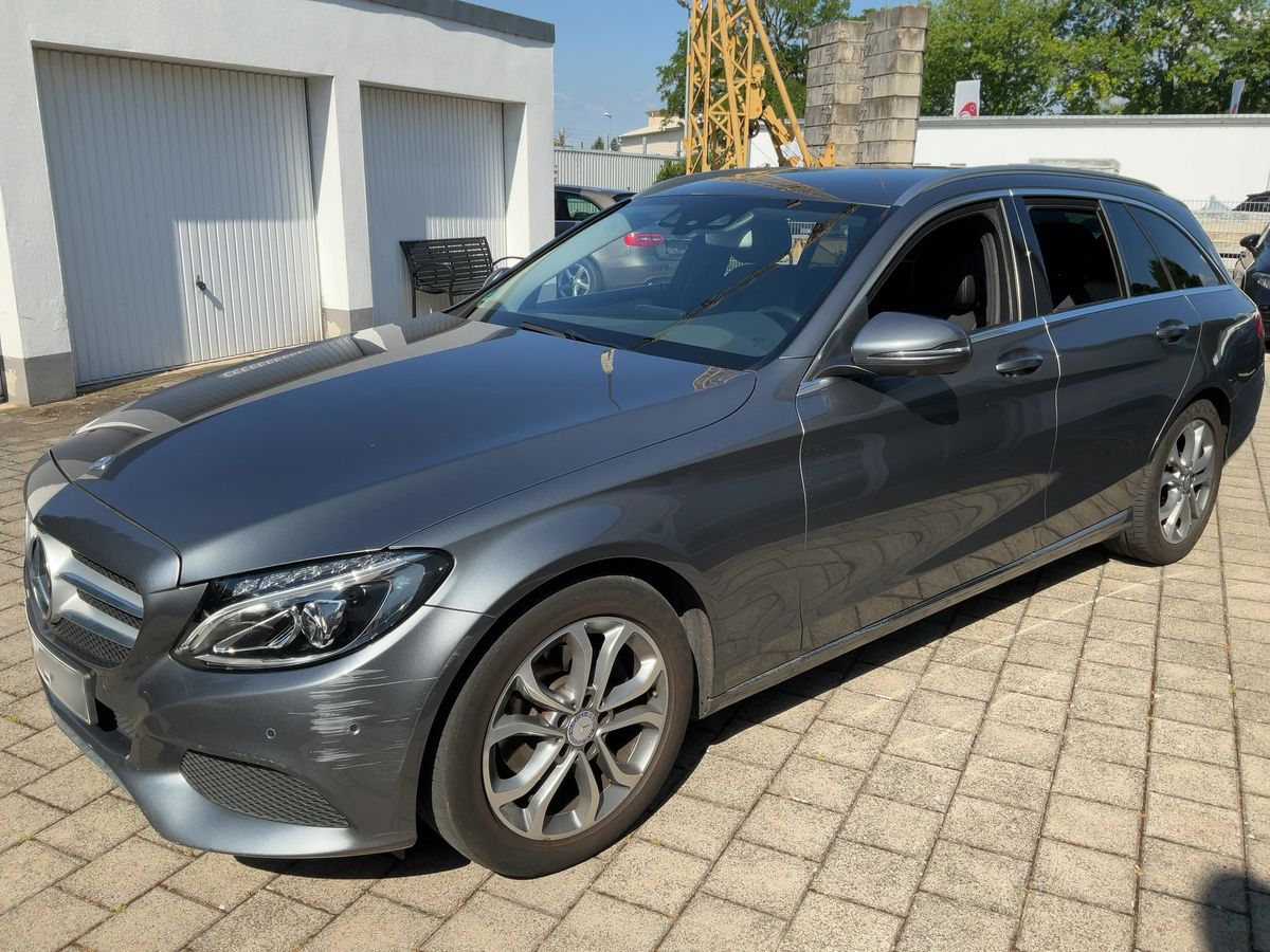 Mercedes-Benz C-Klasse 2016 — photo 1