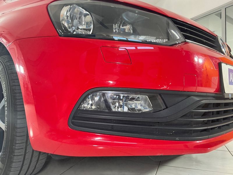 Volkswagen Polo 1.0 Trendline BlueMotion Tech 2015 – снимка 59