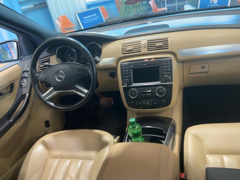 Mercedes-Benz R-Klasse R 350 CDI 4Matic — zdjęcie 12