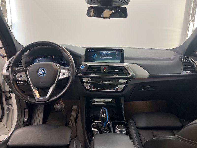 BMW iX3 electric drive 210 kW Impressive — zdjęcie 7