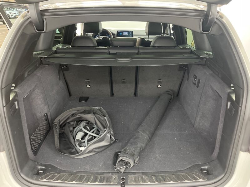 BMW iX3 electric drive 210 kW Impressive — zdjęcie 5