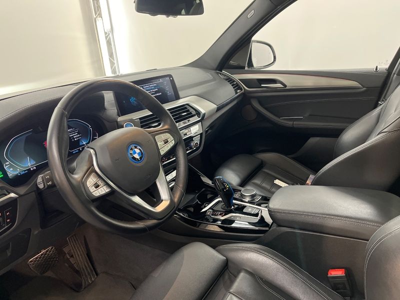 BMW iX3 electric drive 210 kW Impressive — zdjęcie 6