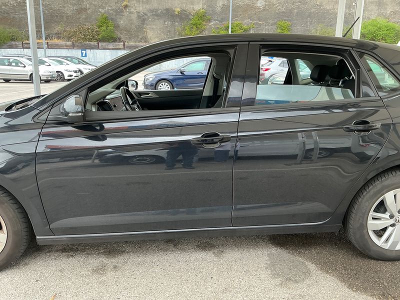 Volkswagen Polo 1.0 Advance — zdjęcie 4