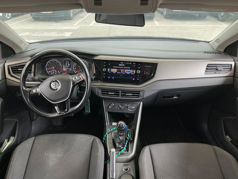 Volkswagen Polo 1.0 Advance — zdjęcie 12