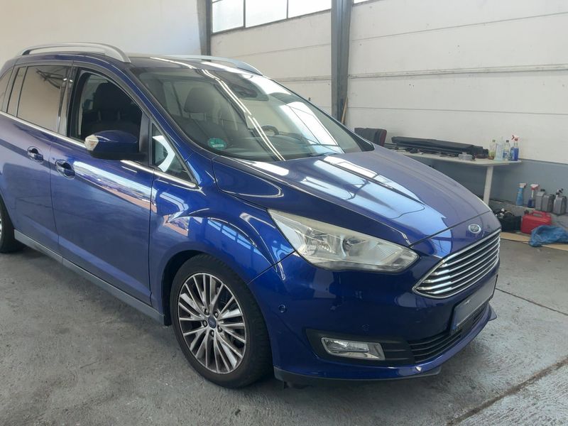 Ford Grand C-Max 1.5 TDCi Titanium — zdjęcie 8