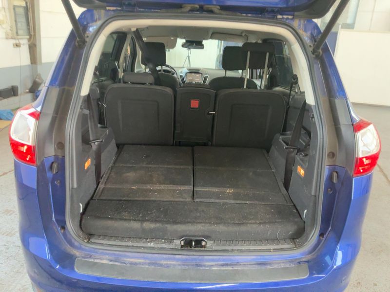 Ford Grand C-Max 1.5 TDCi Titanium — zdjęcie 10