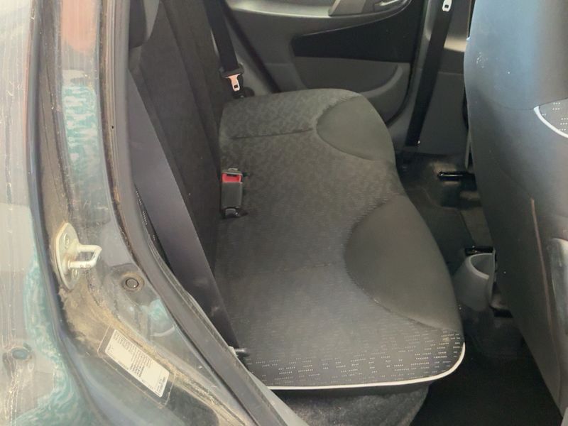Peugeot 107 1.0 Trendy — zdjęcie 14