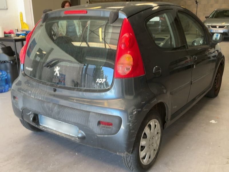 Peugeot 107 1.0 Trendy — zdjęcie 6