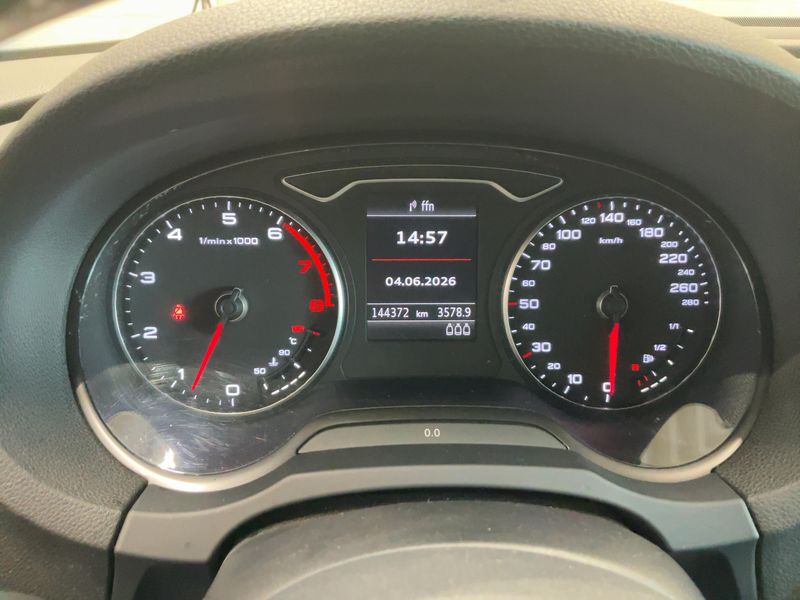 Audi A3 Sportback 1.4 TFSI Ambition — zdjęcie 13