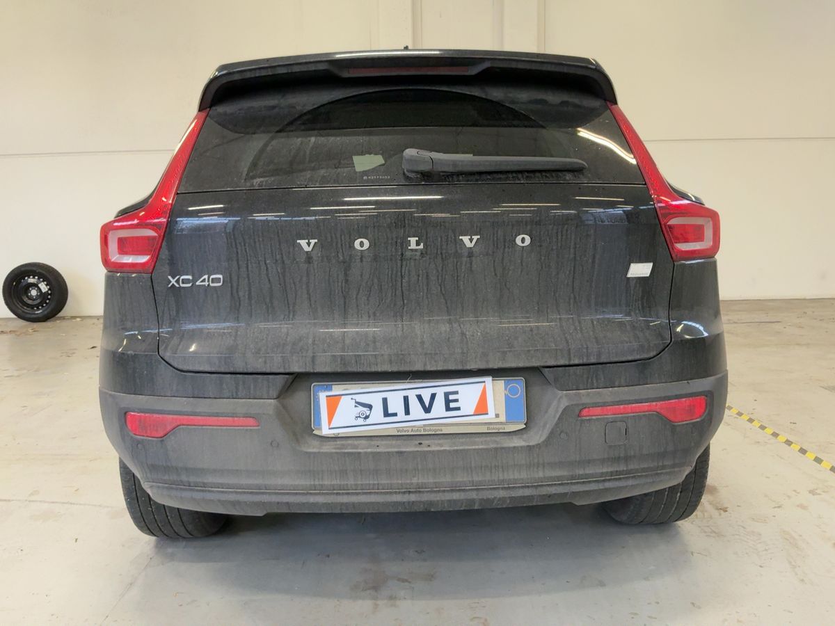 Volvo XC40 2021 — photo 8