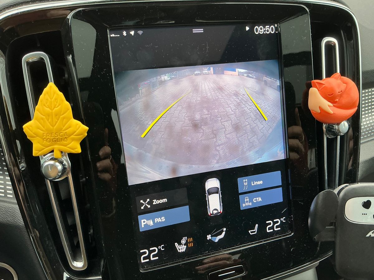 Volvo XC40 2021 — photo 29