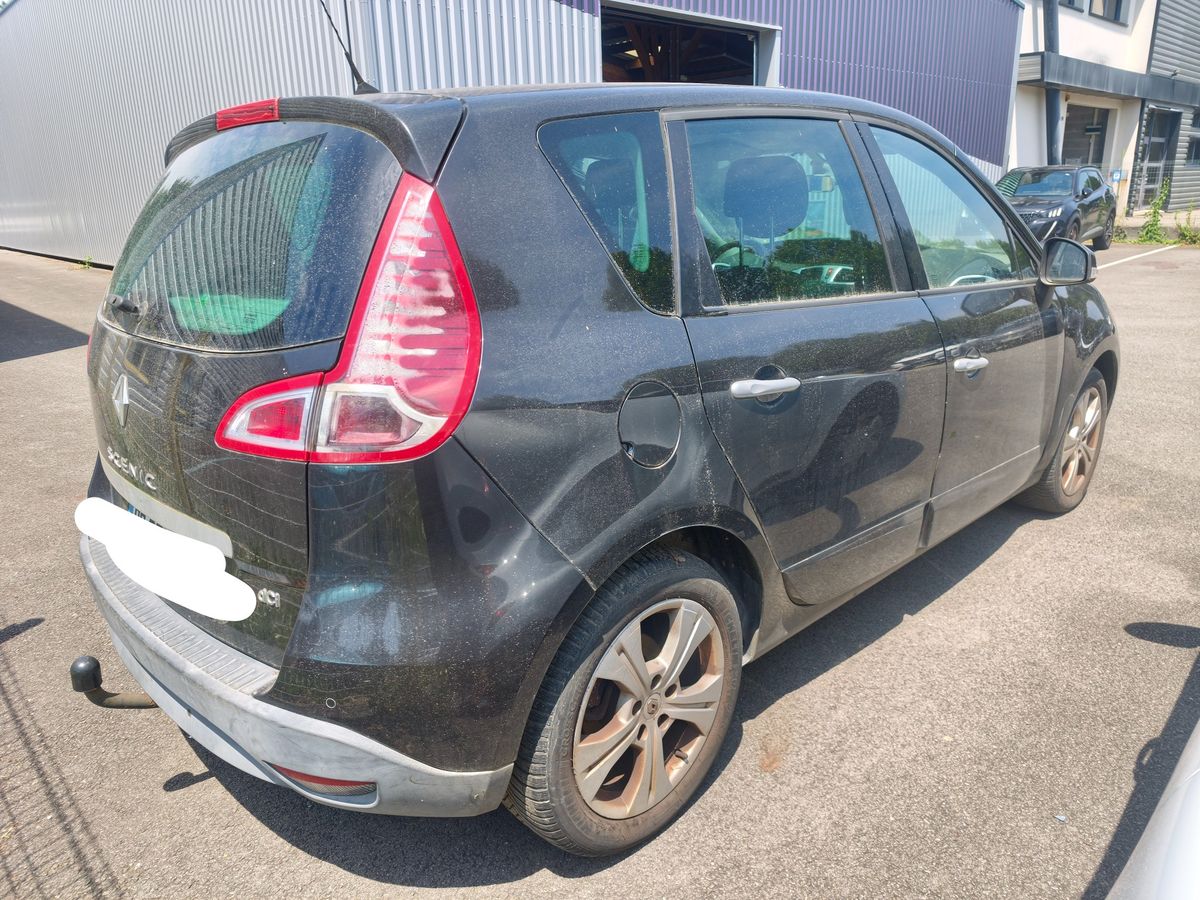 Renault Scenic 1.9 dCi Privilege