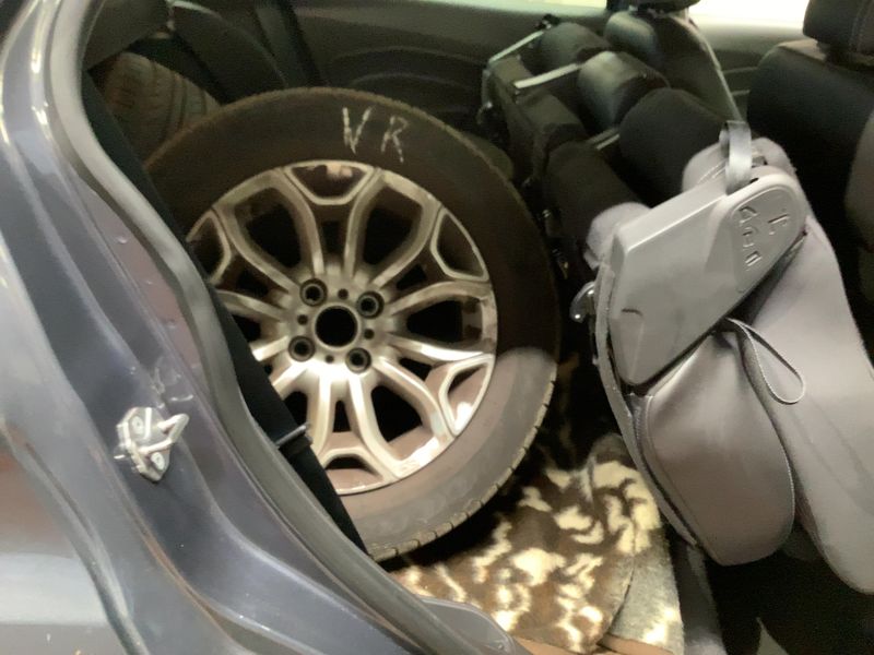 Ford EcoSport 1.0 EcoBoost Titanium — zdjęcie 14